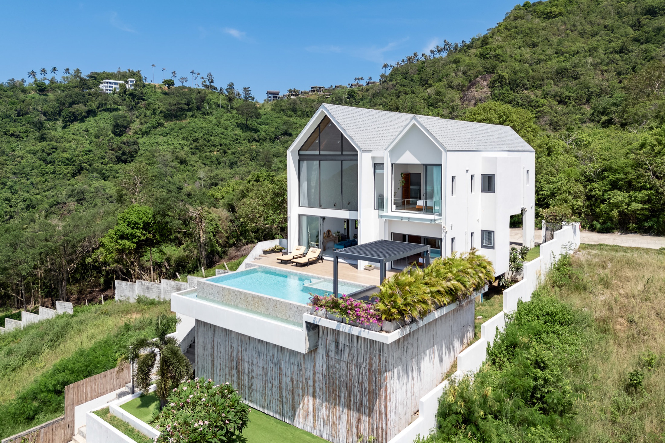 Soma Villa pool and outdoor area